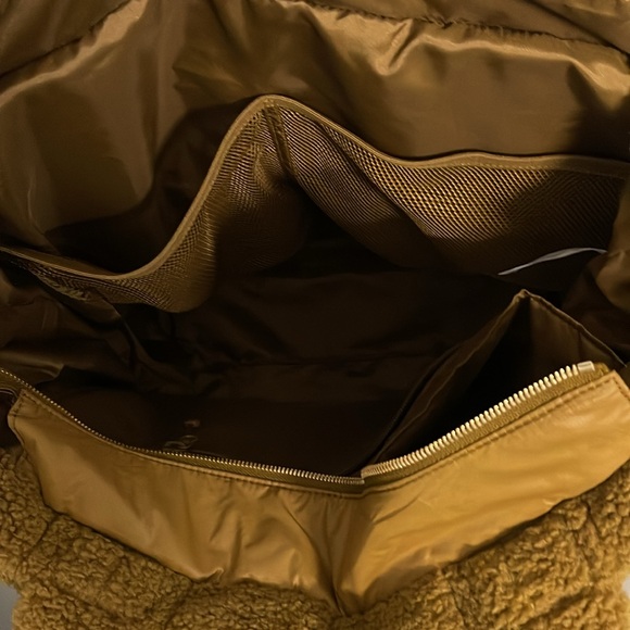 Lululemon, Quilted Grid Tote, 26L, Burnt Caramel - Picture 7 of 8